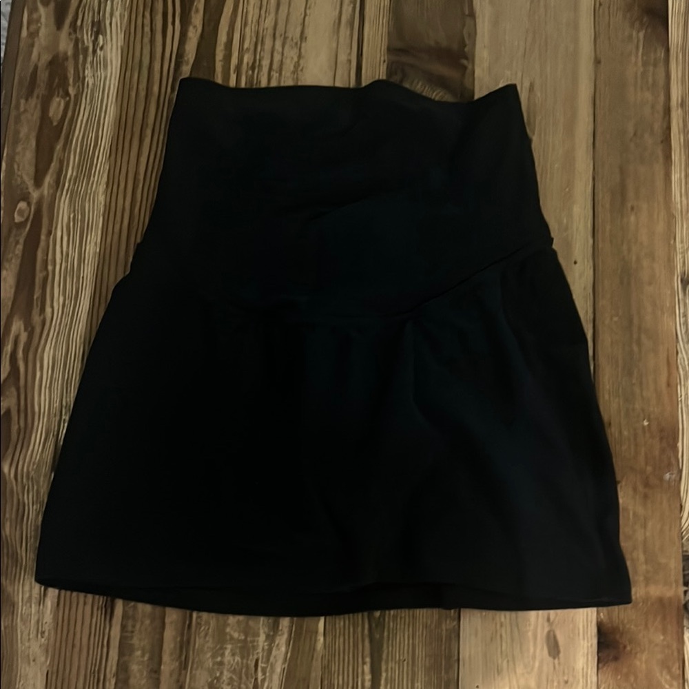 EUC Beyond the Bump Black Spacedye Athletic Skort - Sz S